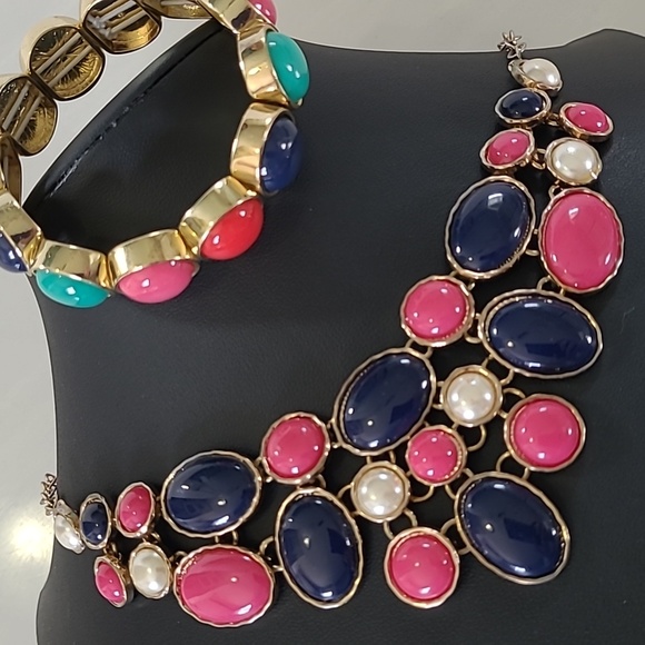 CHARMING CHARLIE navy, pink, and faux pearls on gold-tone - Picture 3 of 10